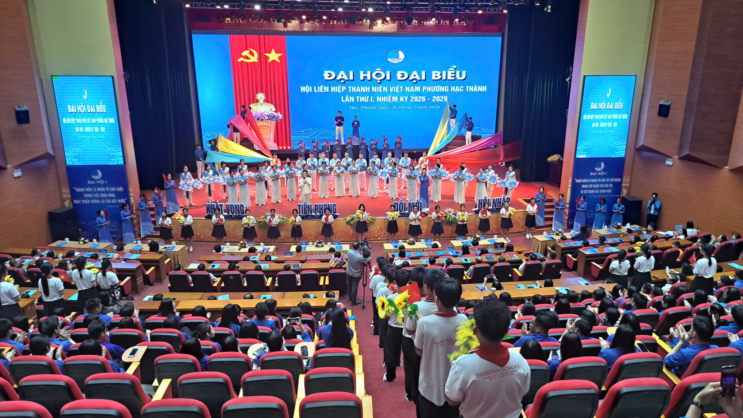 Anh-tin-bai